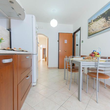 Appartamento Al Posto Giusto سيراكوزا المظهر الخارجي الصورة